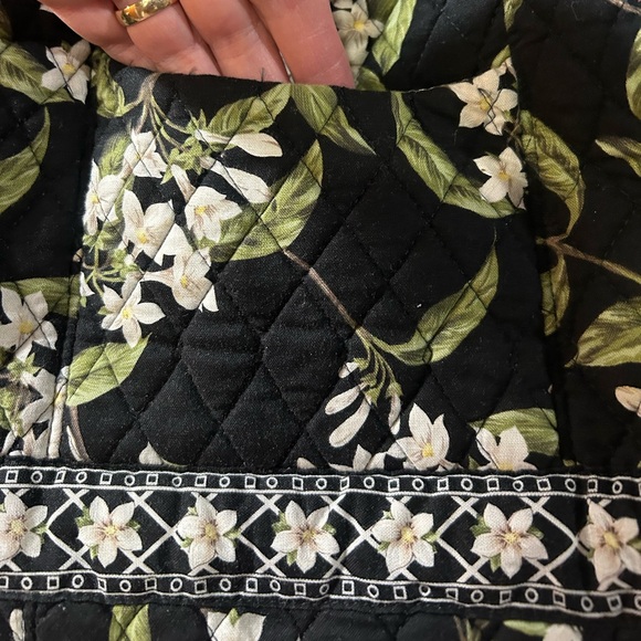 Vera Bradley purse. Washable if you remove the inside bottom hard part. - Picture 7 of 7